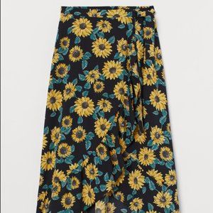H&M Floral Wrap Skirt - Brand New!